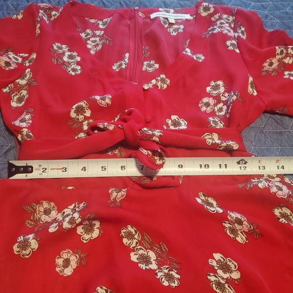 CUPCAKES & CASHMERE TIPTON Floral Cherry Blossom Blouse Top Peplum Hem Size S - Picture 11 of 12